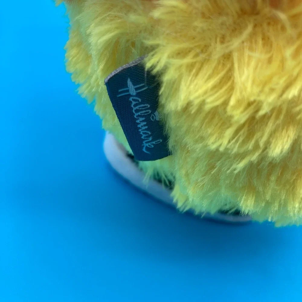 Hallmark Dancin' Tricky Treat Candy Corn Musical Animated Plush 2020 Halloween - Picture 2 of 12